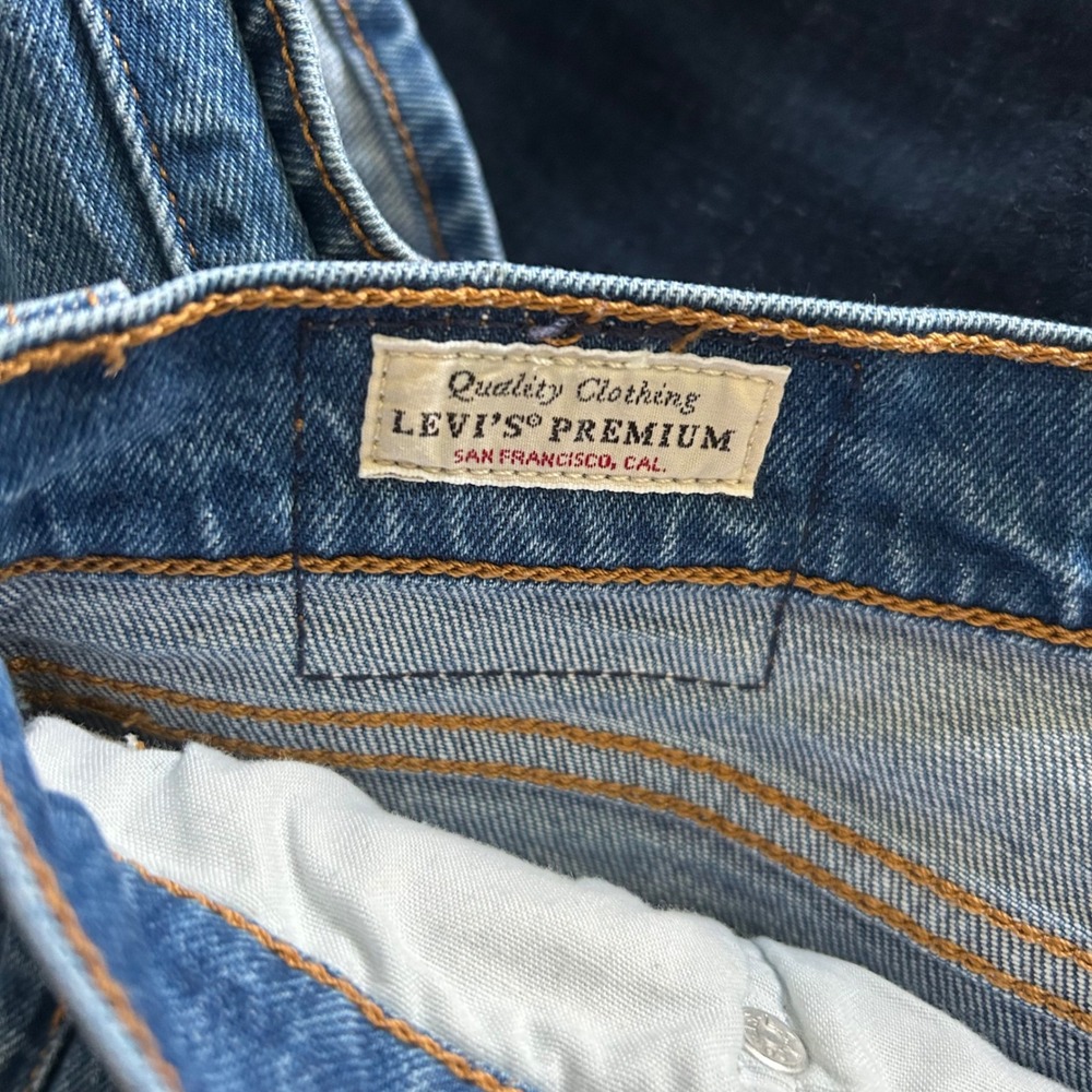 Levi's Premium Wedgie Straight Jeans Blue 31 High Rise Button Fly 34964-0080 - Picture 5 of 8